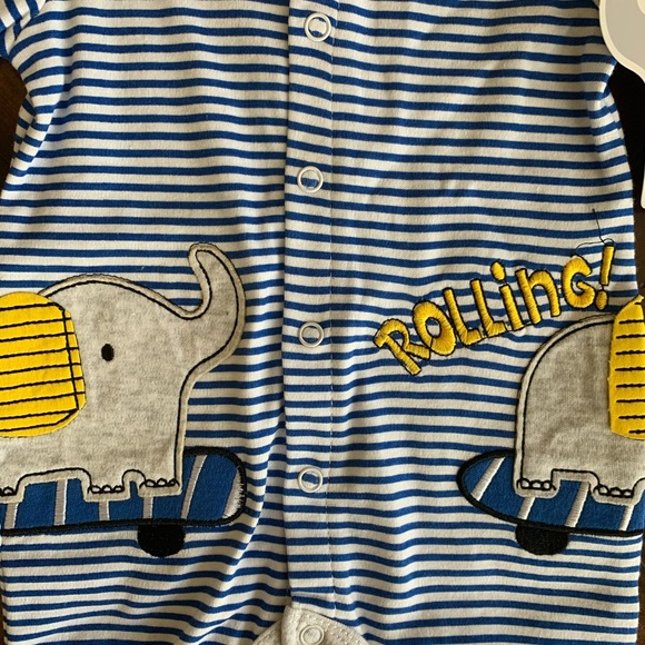 NWT Bundle 3 piece romper set 0-3 month - Picture 6 of 10